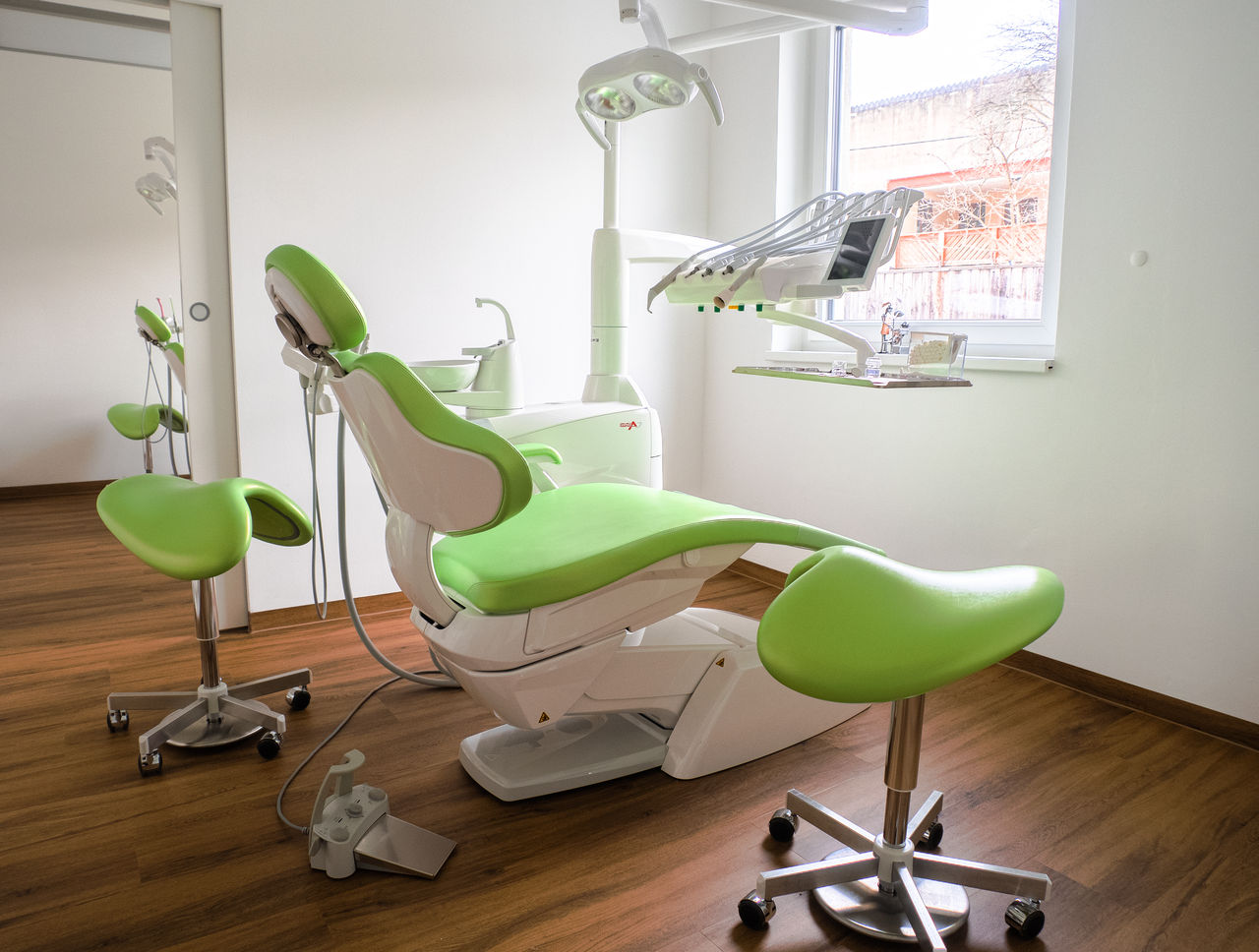 Behandlungsraum_1_HDR